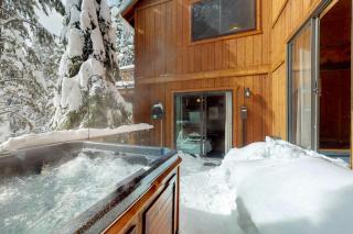 Serventi Tahoe Donner Cabin - 6