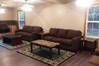 The Bunkhouse - 3 BR, 2 BA Deluxe Cabin - Genoa - 1