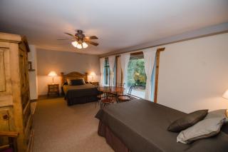 Ruby Lake Resort - Madeira Park - 2
