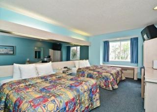Quality Inn & Suites Myrtle Beach near Outlets - Myrtle Beach - 1