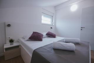 Apartments & Rooms Villa Casia - 2