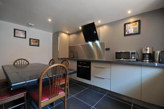 HOP' LA HOUSE - 6