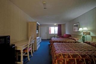 Days Inn by Wyndham Hemet - Hemet - 8