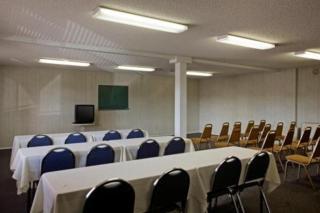 Days Inn by Wyndham Hemet - Hemet - 2