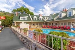Econo Lodge Inn & Suites Gatlinburg at the Convention Center - Gatlinburg - 0