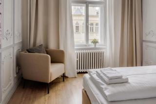 Bright Prague Castle Apartments - 7