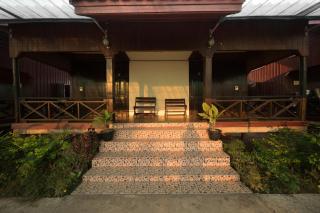 Chanhthida Guesthouse and The River Front Restaurant - 1