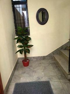 Rehaish Inn Furnished Rental Accommodation - Karachi - 8