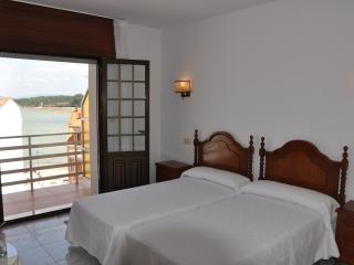 Hostal Mourelos - O Grove - 8