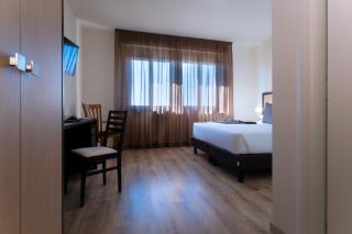 CDH Hotel Modena - Módena - 3