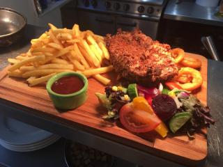 Red Lion Coaching Inn - Ellesmere - 2