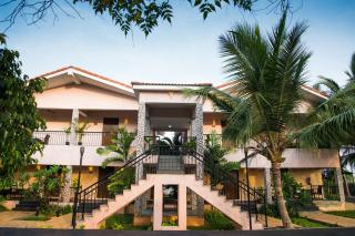 Esthell Village Resort - 4