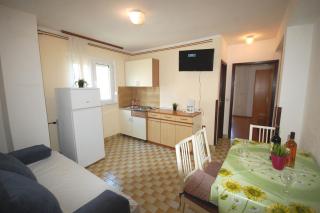 Apartments Dida by El-Pi Tours - Njivice - 3