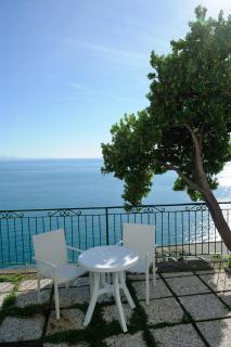Amalfi Blue Flowers A - Amalfi - 1
