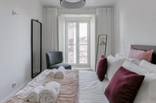 Hip Tailor Made Duplex Penthouse in Bairro Alto - Lisbona - 8