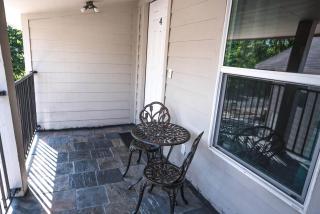 East Downtown Hideaway - 2