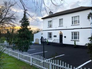 STIFFORD CLAYS FARM HOTEL - 3