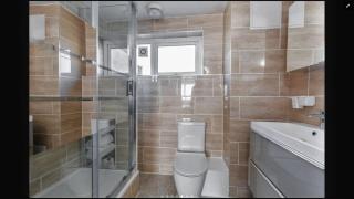 Lovely One Bedroom Apartment in Stratford - 3