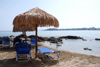 Manos Apartments - Kalamaki - 1