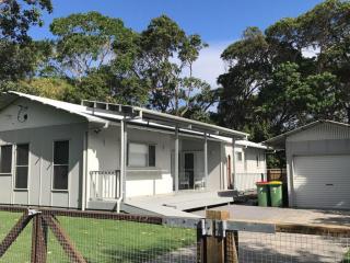 Bella on Boreen by Discover Stradbroke - 9