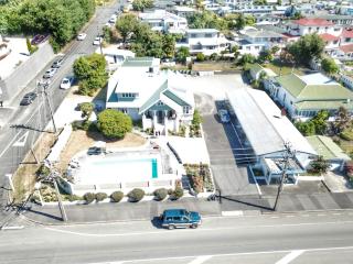 Picton House B&B and Motel - 4