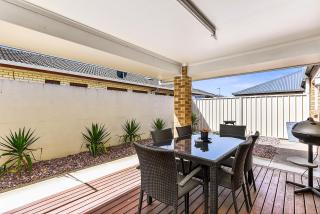 City Fringe Apartment - 4