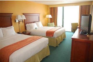 Holiday Inn Express & Suites VA Beach Oceanfront by IHG - 6