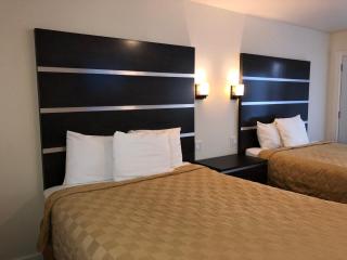 Cedar Inn & Suites - 9