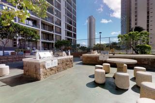 The Banyan Condos - Honolulu - 2