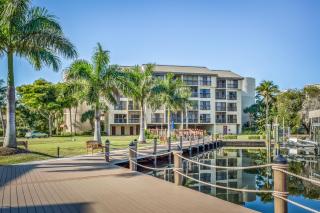 Ocean Breeze & Santa Maria Condos - Fort Myers Beach - 9
