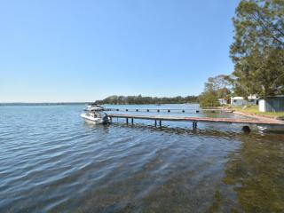 Lake Macquaries' Edgewater Lakehouse at Morisset Memories - 8