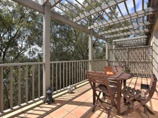 Villa Premium 1br La Vie En Rose located within Cypress Lakes Resort - Pokolbin - 2