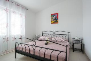 Apartments Iva - Trogir - 2