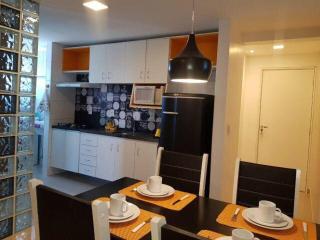 Lindo AP em andar alto, vista para o mar e mesmo andar da piscina - 9