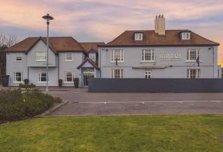 Berwick Manor Hotel - Rainham - 0