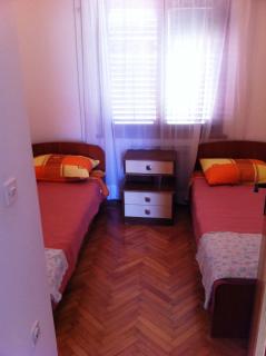 Apartment Pula 8 - Veli Vrh - 1