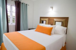 Kingston Vacation Rentals at Gardens of Bliss 2 - Beautiful Suite with Fishpond, Kingston - 6