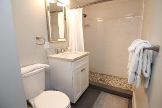 New One Bedroom Apartment Near Lake Winnipesaukee - Wolfeboro - 4