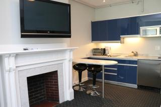 Stylish Newbury Street Studio, #4 - Boston - 2