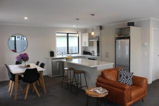 Twilight on Tekapo Drive with spa, Twizel - 6