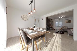 Holiday Home Hrast - 8