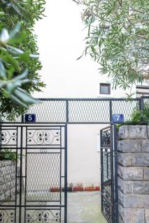 Guest House Mandarina - Budva - 2