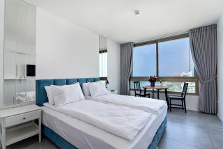 Netanya SeaView ApartHotel - 9