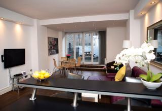 Apt 1, Trafalgar Square 1st Floor by Indigo Flats - Londra - 0