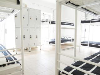 The 17 Party Hostel - Lagos - 5