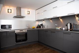 Apt 3, Trafalgar Sq Duplex, 3rd & 4th floor by Indigo Flats - Londra - 3