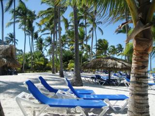 Tropical Villas at Los Corales Beach - Caribbean Rentals FZCO - Punta Cana - 2