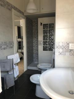 Ottieri Apartment Napoli Room&Kitchen with Panoramic View - Naples - 4