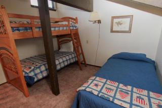 Discovery 4 #128, Loft - Mammoth Lakes - 8