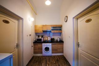 No. 11 Apartment with 2 bathrooms next to railway station - Boedapest - 7